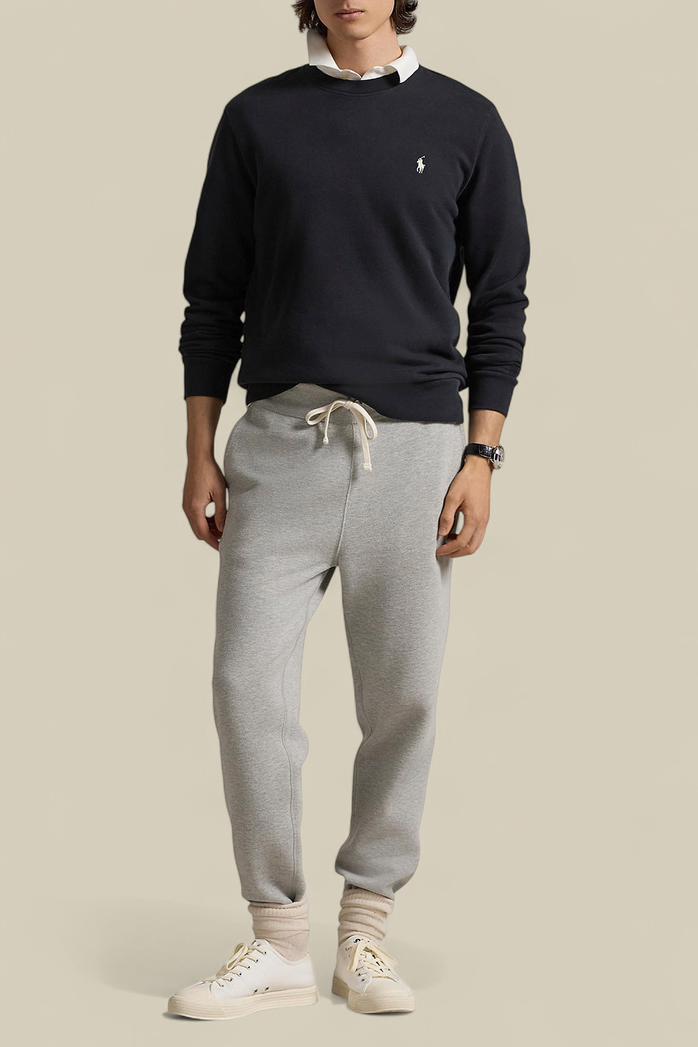 תמונת כל הלוק של סווטשירט כותנה